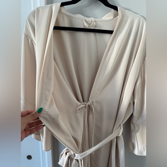 Cream Colored Robe with Ruffle Sleeves and Ruffle Hem - Picture 3 of 6